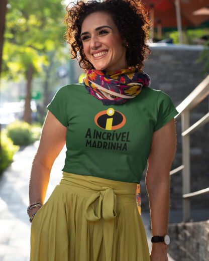T-Shirt A Incrível Madrinha - Image 3